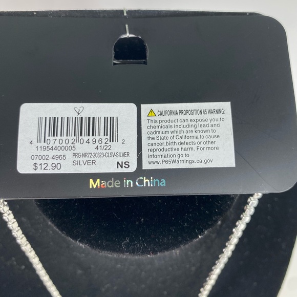 Windsor Fashion Jewelry Earrings and Necklace set - Picture 3 of 4